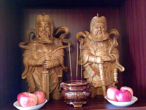 为什么春节要贴门神